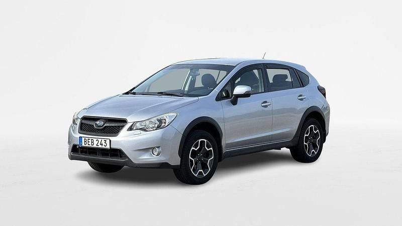 Silver Begagnad 2014 Subaru XV SUV | 119 900 kr (Marknadspris) - Bild 1/4