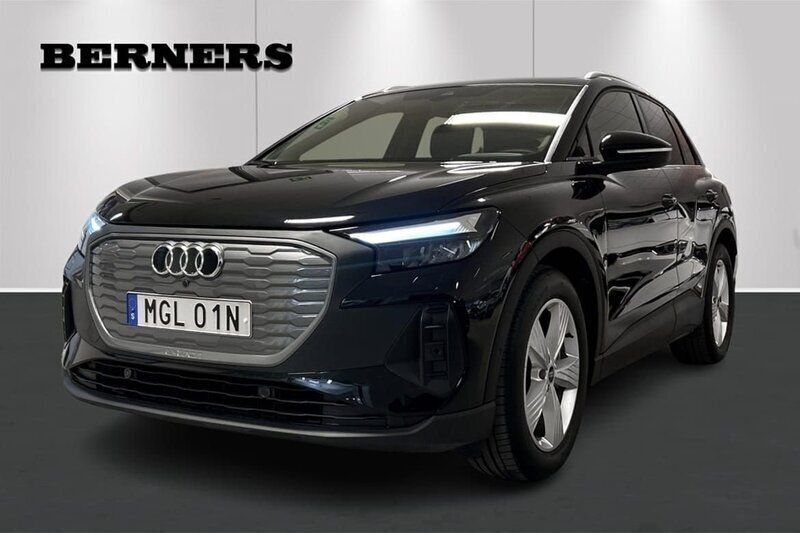 Svart Begagnad 2023 Audi Q4 e-tron Proline SUV | 449 900 kr (Bra pris) - Bild 1/4