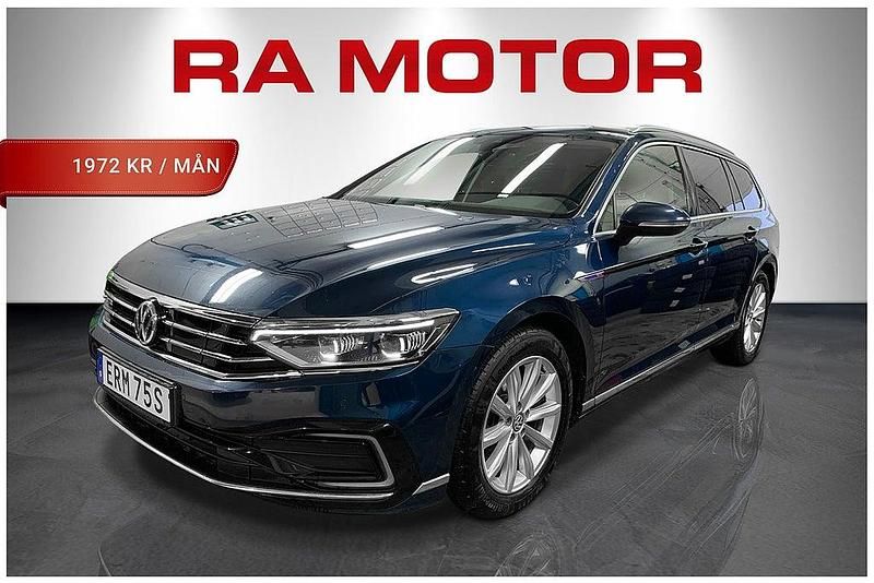 Begagnad VW Passat GTE 218 HK (160 kW) 2020 Blå
