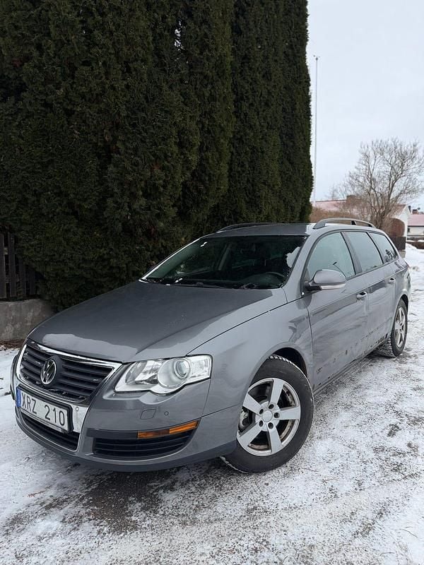 Begagnad 2006 VW Passat Kombi | 20 000 kr (Bra pris) - Bild 1/4