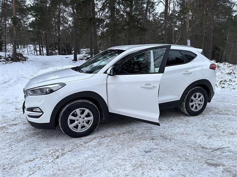 Begagnad 2016 Hyundai Tucson SUV | 109 000 kr (Marknadspris) - Bild 1/4