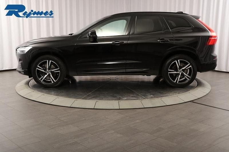 Begagnad Volvo XC60 R-Design 197 HK (144 kW) 2020 Svart SUV