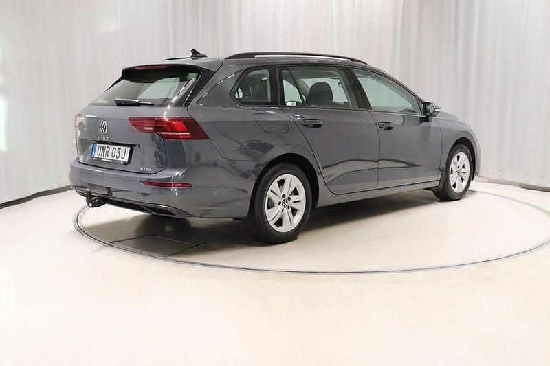 Begagnad VW Golf VIII 150 HK (110 kW) 2025 Dolphin grey metallic Kombi