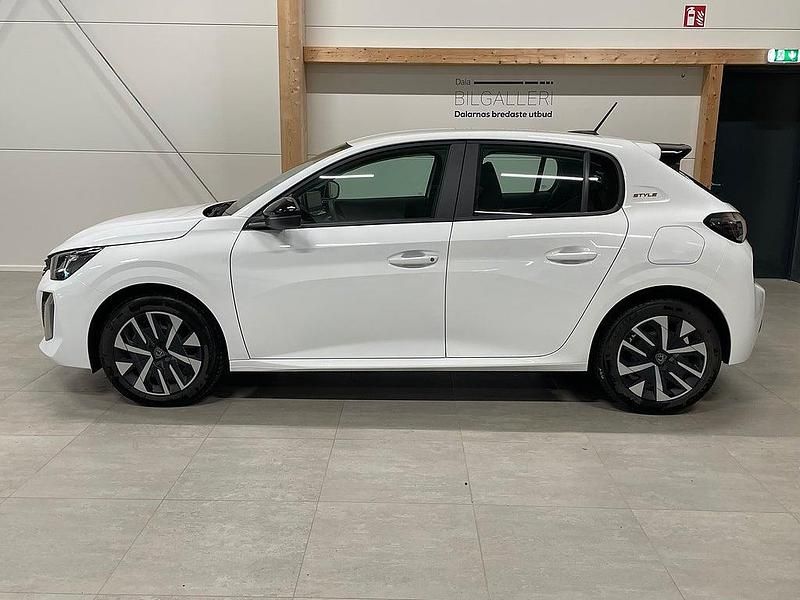 Begagnad Peugeot 208 101 HK (74 kW) 2025 Vit Halvkombi