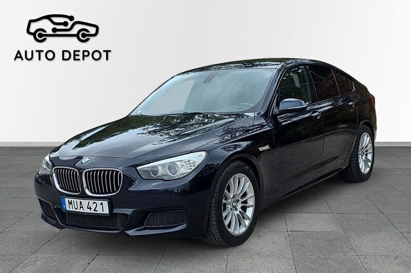 Svart Begagnad 2013 BMW 520 Gran Turismo M Sport Halvkombi | 159 000 kr - Bild 1/4