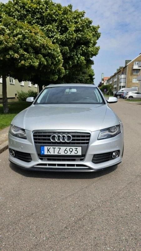 Silver Begagnad 2010 Audi A4 Kombi | 68 000 kr (Bra pris) - Bild 1/4
