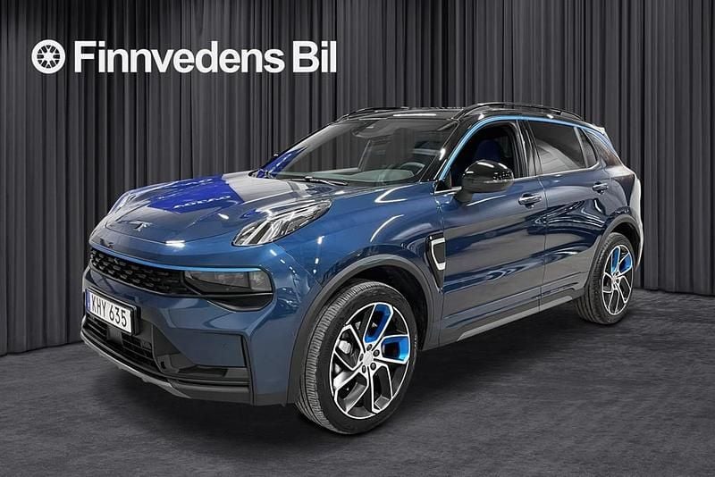 Begagnad Lynk & Co 01 264 HK (194 kW) 2023 Blå SUV