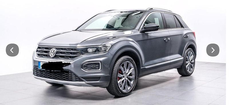 Grå Begagnad 2019 VW T-Roc GT SUV | 254 000 kr (Marknadspris) - Bild 1/4