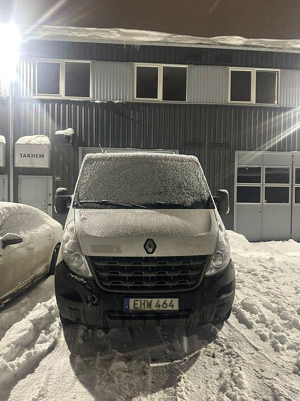 Begagnad Renault Master 100 HK (73 kW) 2011