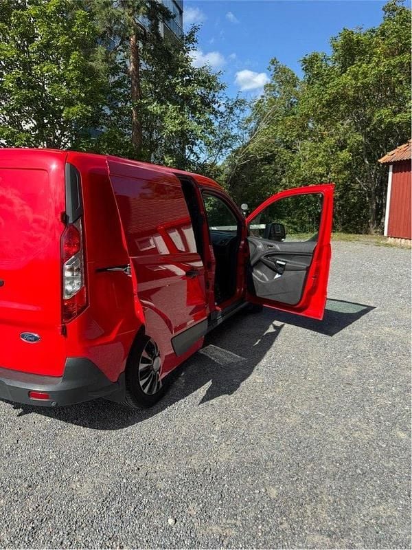 Röd Begagnad 2017 Ford Transit | 70 000 kr (Superpris) - Bild 1/4