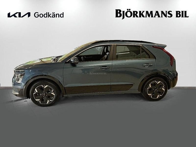 Begagnad Kia Niro 150 kW (204 HK) 2022 Blå SUV