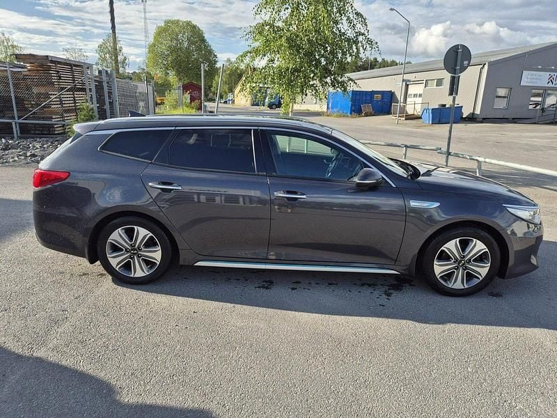 Grå Begagnad 2018 Kia Optima Hybrid Comfort Sedan | 127 000 kr (Bra pris) - Bild 1/4