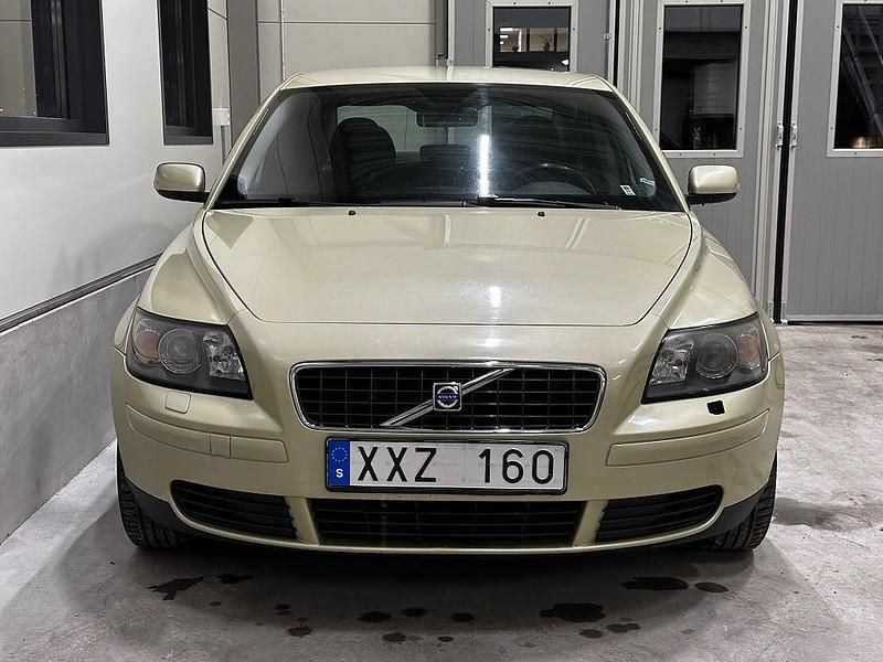 Begagnad Volvo S40 170 HK (125 kW) 2006 Grön Sedan