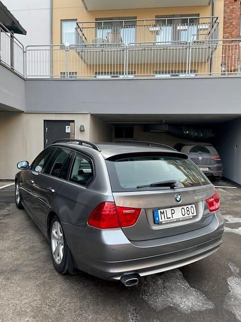Begagnad BMW 320 177 HK (130 kW) 2010 Kombi