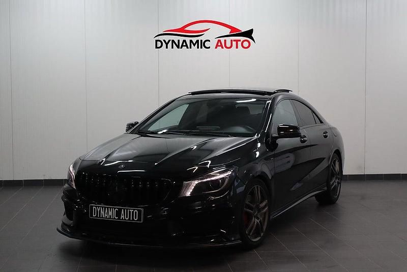 Svart Begagnad 2014 Mercedes CLA220 AMG Sedan | 159 900 kr (Marknadspris) - Bild 1/4