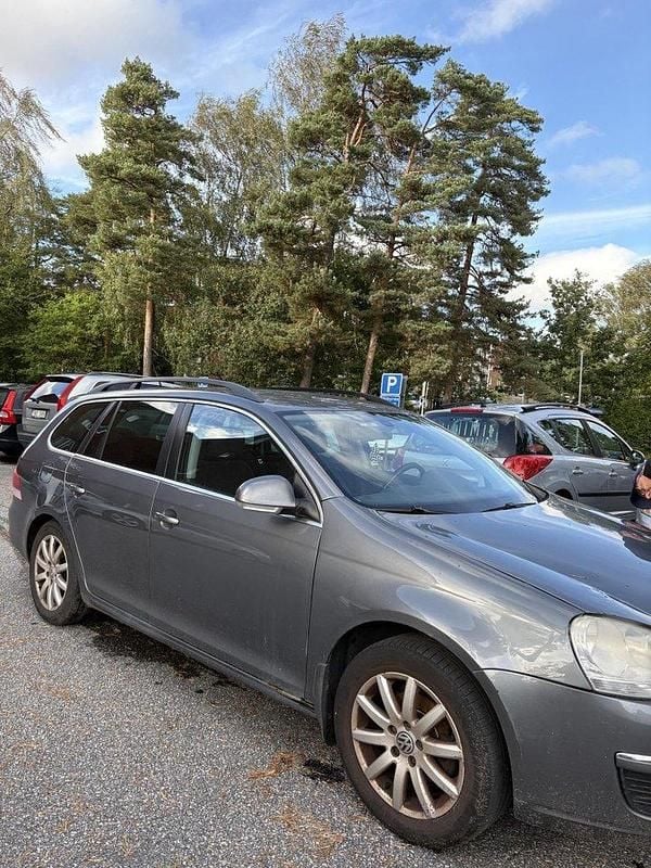 Grå Begagnad 2009 VW Golf VI Kombi | 14 500 kr (Bra pris) - Bild 1/4
