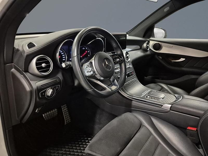 Begagnad Mercedes GLC300e AMG 310 HK (228 kW) 2020 Vit SUV