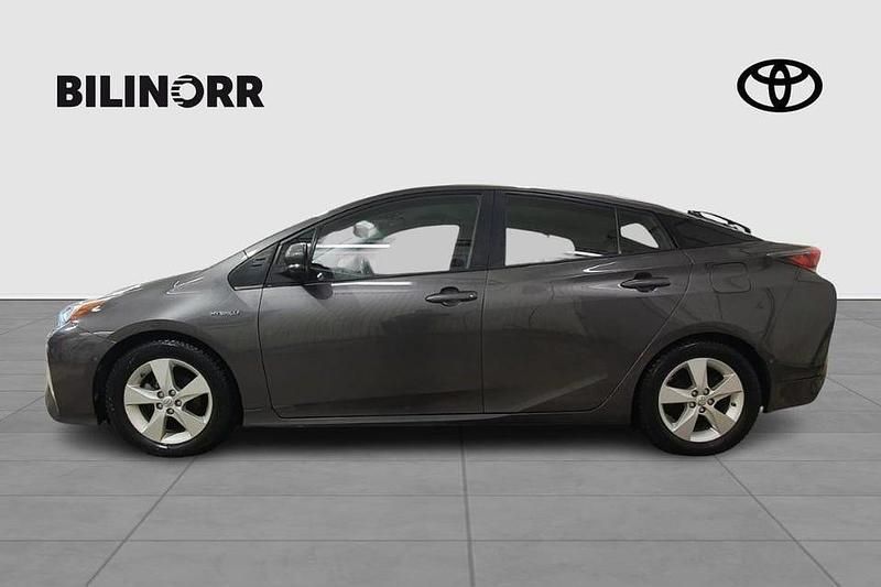 Begagnad Toyota Prius+ Executive 122 HK (89 kW) 2016 Minibuss