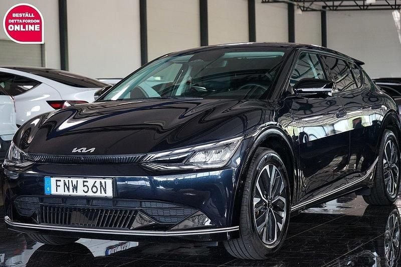 Blå Begagnad 2023 Kia EV6 2 SUV | 389 500 kr (Superpris) - Bild 1/4