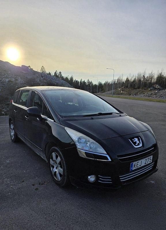 Begagnad 2009 Peugeot 5008 Minibuss | 20 000 kr (Superpris) - Bild 1/4