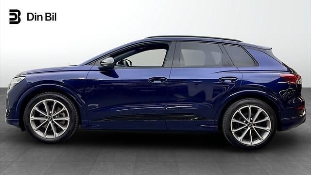 Begagnad Audi Q4 e-tron S-Line 210 kW (286 HK) 2024 Navarrablå metallic SUV