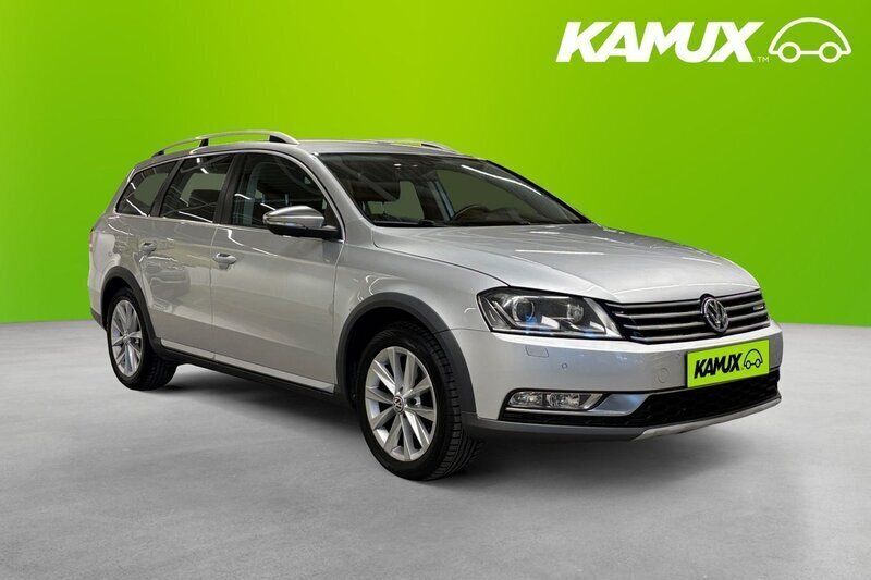 Silver (grå) Begagnad 2015 VW Passat Alltrack Kombi | 164 900 kr (Superpris) - Bild 1/3