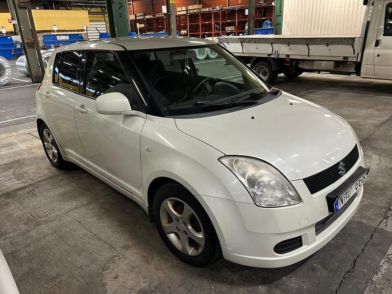 Begagnad 2007 Suzuki Swift | 17 000 kr (Marknadspris) - Bild 1/4
