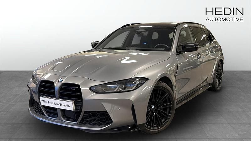 Grå Begagnad 2023 BMW M3 Competition Edition Kombi | 928 700 kr (Marknadspris) - Bild 1/4