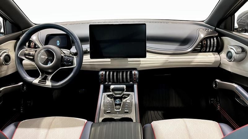 Begagnad BYD Atto 3 Design 150 kW (204 HK) 2022 Grå SUV