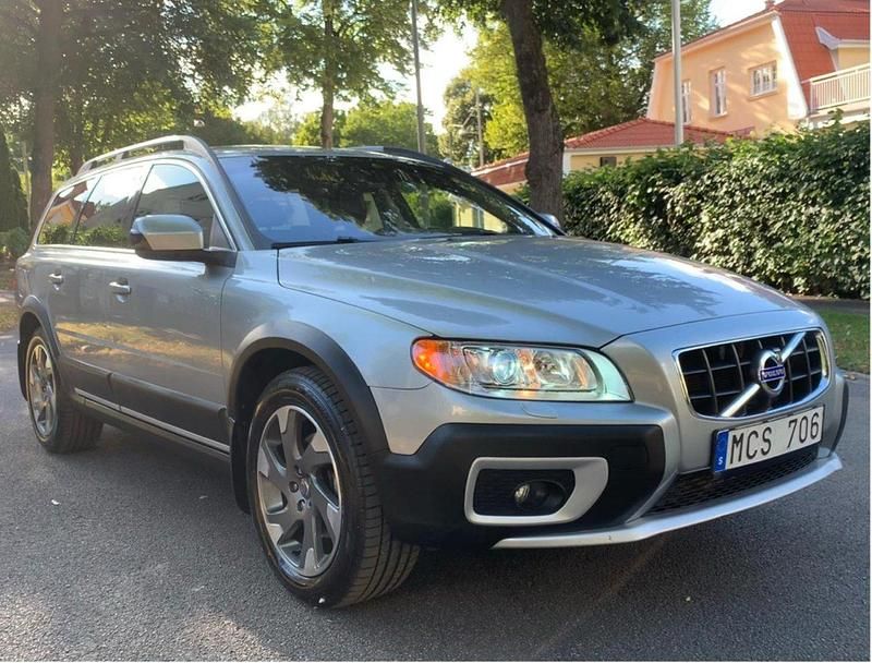Silver Begagnad 2012 Volvo XC70 Momentum SUV | 105 000 kr (Marknadspris) - Bild 1/4