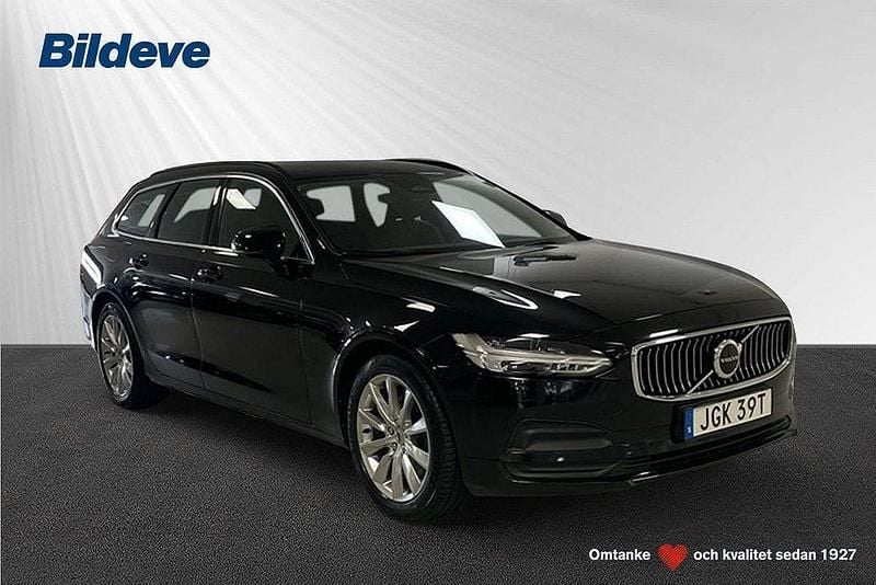 Svart Begagnad 2022 Volvo V90 Momentum Kombi | 299 900 kr (Marknadspris) - Bild 1/4