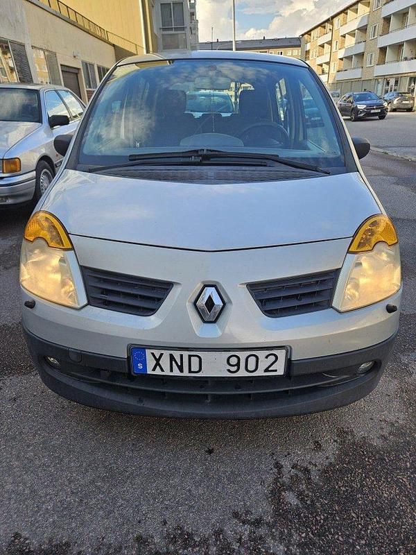 Grå Begagnad 2006 Renault Modus Minibuss | 25 000 kr - Bild 1/4