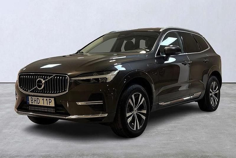 Grå Begagnad 2022 Volvo XC60 SUV | 329 900 kr (Bra pris) - Bild 1/4