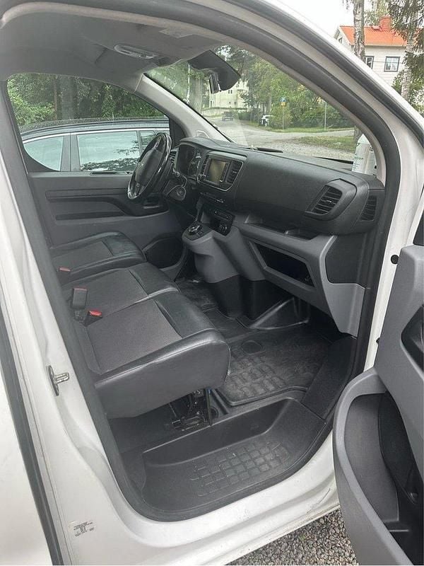 Vit Begagnad 2018 Peugeot Expert Van | 140 000 kr (Bra pris) - Bild 1/3