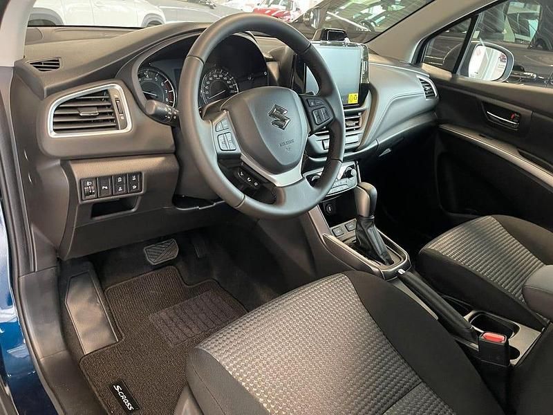Ny Suzuki SX4 S-Cross 110 HK (80 kW) 2025 Sphere blue pearl metallic SUV