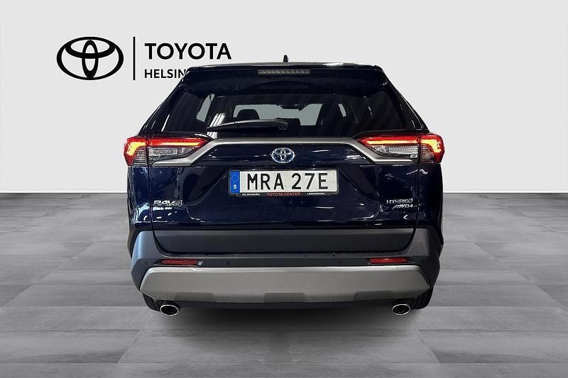 Begagnad Toyota RAV4 Hybrid Executive 224 HK (164 kW) 2023 Blå SUV