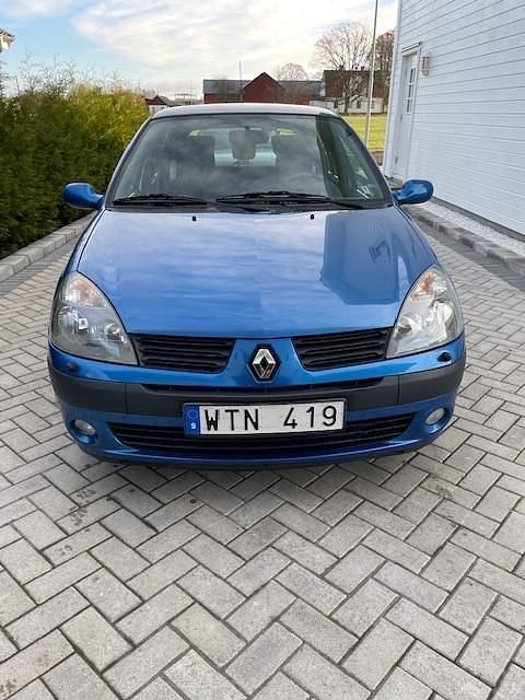 Blå Begagnad 2005 Renault Clio R.S. Halvkombi | 24 900 kr (Bra pris) - Bild 1/4