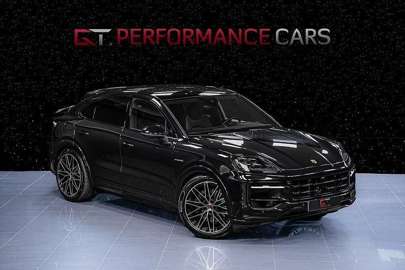 Chromite black metallic 4306 Ny 2025 Porsche Cayenne SUV | 1 419 900 kr (Marknadspris) - Bild 1/3