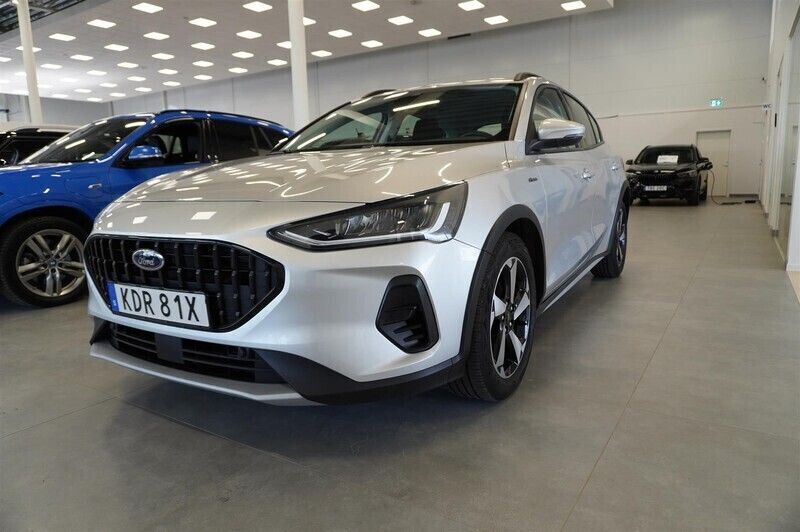 Okänd Begagnad 2023 Ford Focus Active Halvkombi | 229 900 kr (Bra pris) - Bild 1/4