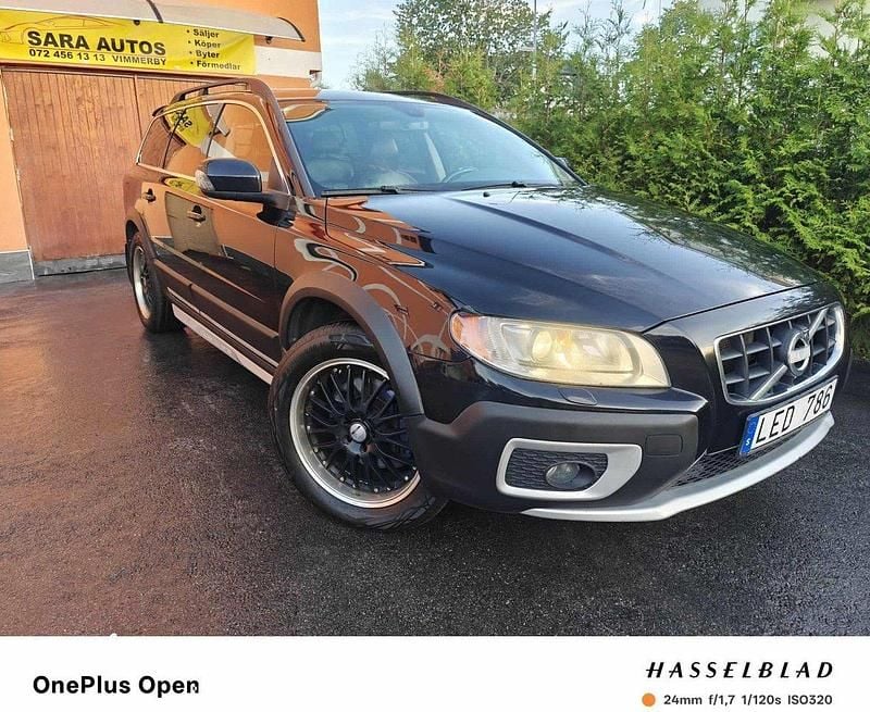 Svart Begagnad 2011 Volvo XC70 Summum SUV | 75 000 kr (Marknadspris) - Bild 1/4