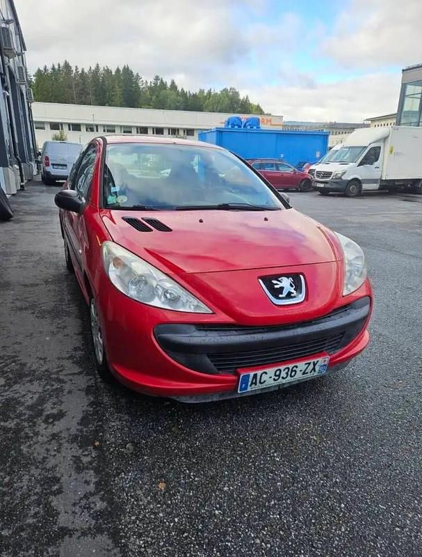 Begagnad Peugeot 206+ 2009 Halvkombi