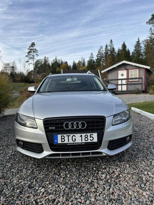 Silver Begagnad 2012 Audi A4 Kombi | 79 999 kr (Bra pris) - Bild 1/4