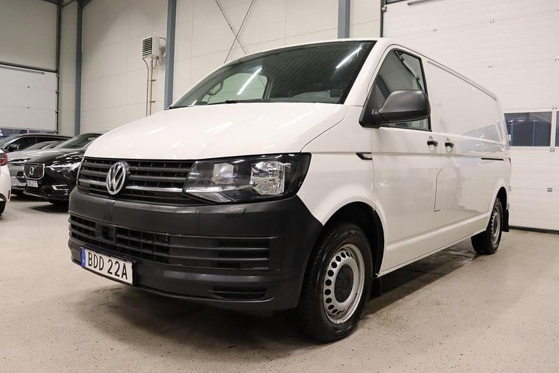 Vit Begagnad 2019 VW T6.1 Van | 239 900 kr (Bra pris) - Bild 1/4