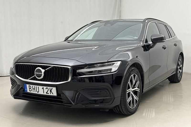 Svart Begagnad 2023 Volvo V60 Core Kombi | 300 000 kr (Bra pris) - Bild 1/4