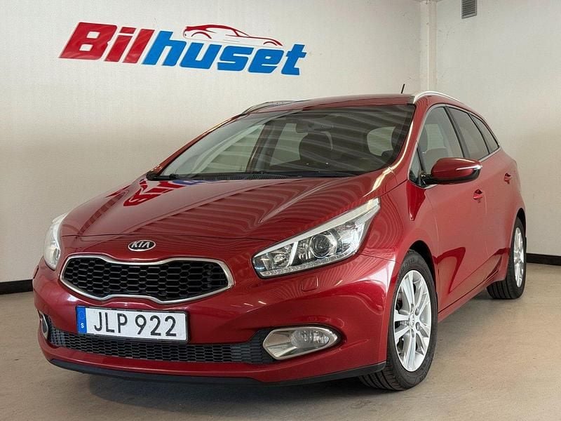 Röd Begagnad 2014 Kia Ceed Sportswagon Comfort Kombi | 62 000 kr (Marknadspris) - Bild 1/4