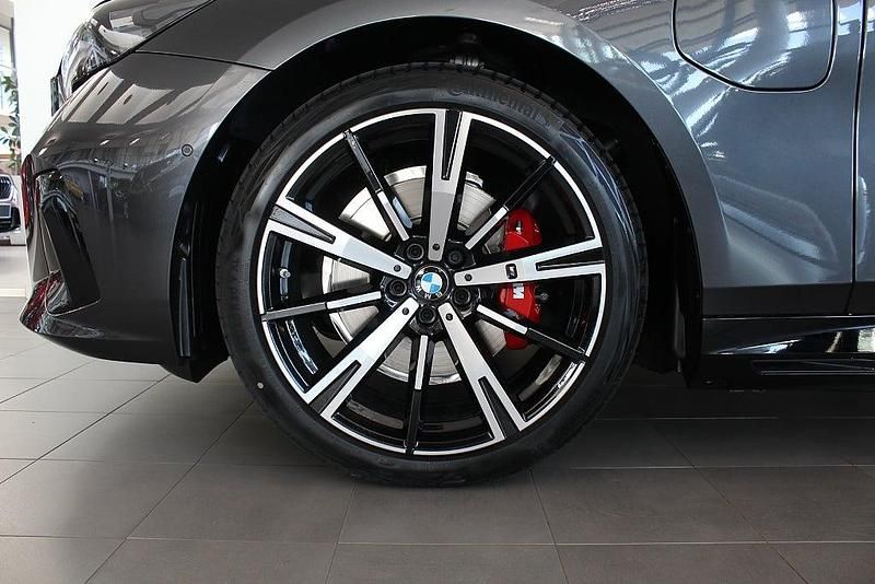 Begagnad BMW 530e Shadowline 2026 Grå Kombi