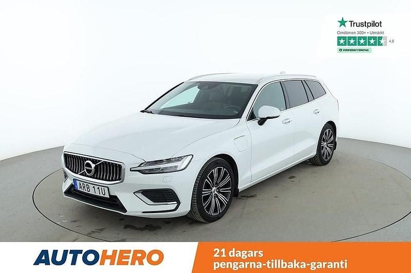 Vit Begagnad 2020 Volvo V60 Inscription Kombi | 323 000 kr (Superpris) - Bild 1/4