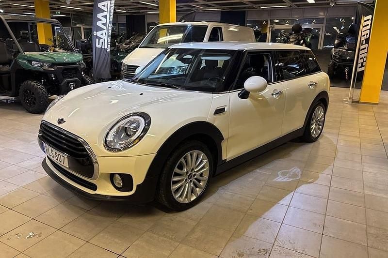 Vit Begagnad 2017 Mini Cooper Clubman Chili Kombi | 127 900 kr (Marknadspris) - Bild 1/4