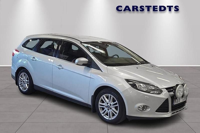Grå Begagnad 2012 Ford Focus Titanium Kombi | 94 900 kr (Lite dyr) - Bild 1/4