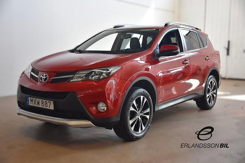 Mörkröd (röd) Begagnad 2015 Toyota RAV4 Edition SUV | 149 900 kr (Bra pris) - Bild 1/4